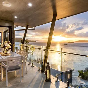 Apartment Hidden Cove On By Hiha