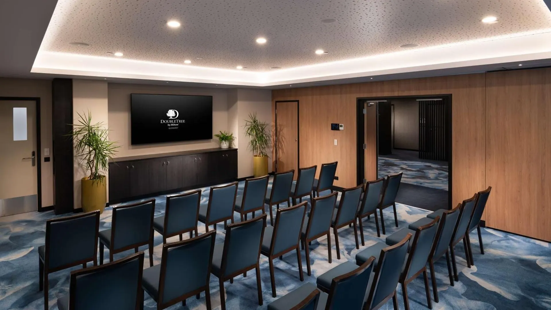 Doubletree By Hilton Hobart Hotel