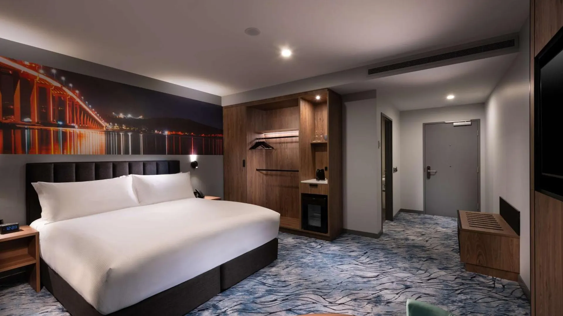 Doubletree By Hilton Hobart Hotel